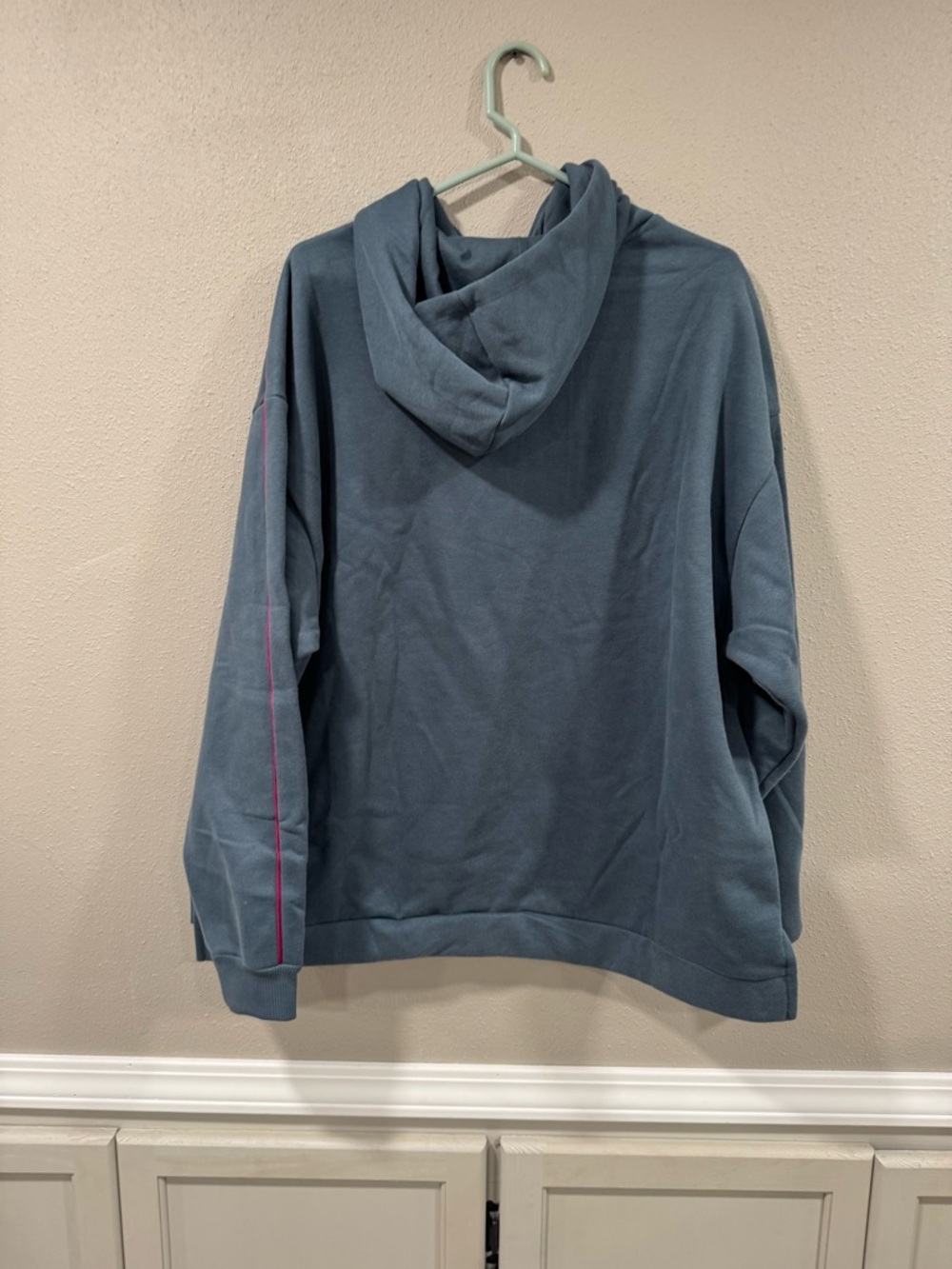 NWT Puma Sweatshirt - Picture 3 of 5